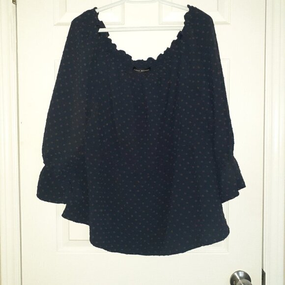 Lane Bryant Women's Size 18/20 Navy Blue Swiss Dot Off the Shoulder Peasant Top - Picture 4 of 11